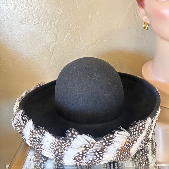 ORNATE 1960s\' BLACK FELT UPTURNED WIDE BRIM HAT + BLACK.WHITE SPOTTED  FEATHERS main image 6